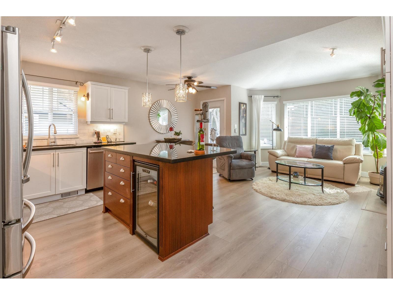 54 6488 168 Street, Surrey, British Columbia  V3S 8Z1 - Photo 7 - R3113604