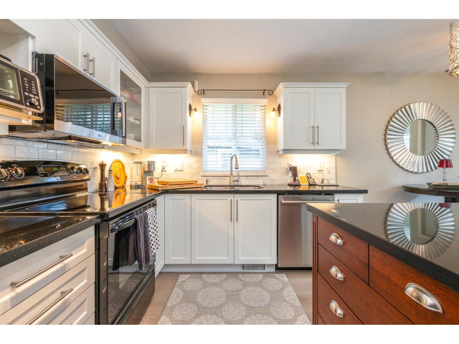 54 6488 168 Street, Surrey, British Columbia  V3S 8Z1 - Photo 8 - R3113604