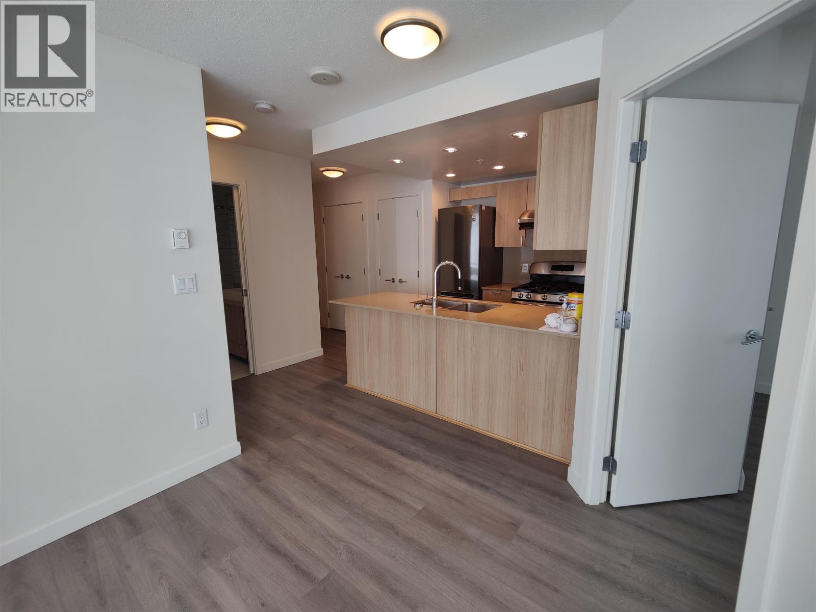 707 4815 Eldorado Mews, Vancouver, British Columbia  V5R 0B2 - Photo 4 - R3093919