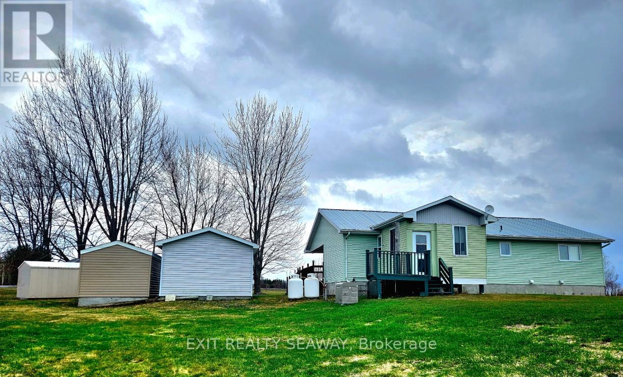 16825 County Rd 15 Road, North Stormont, Ontario  K0C 1W0 - Photo 5 - X12808980