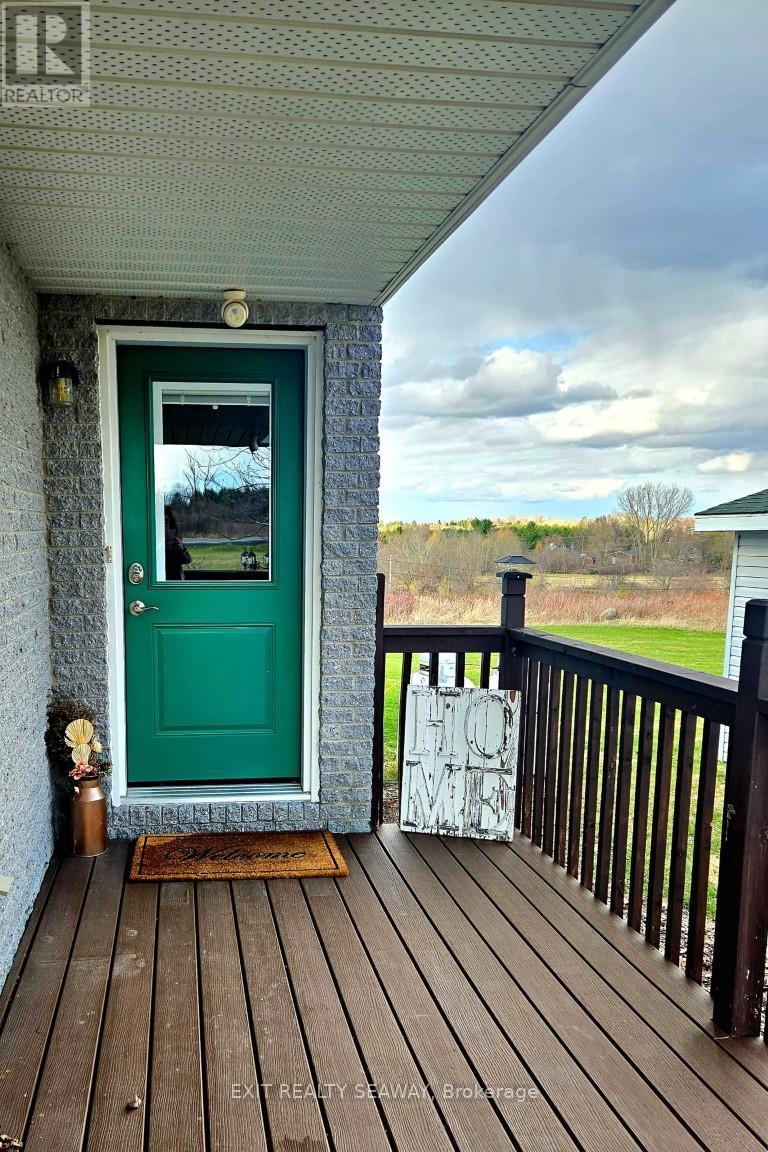 16825 County Rd 15 Road, North Stormont, Ontario  K0C 1W0 - Photo 3 - X12808980