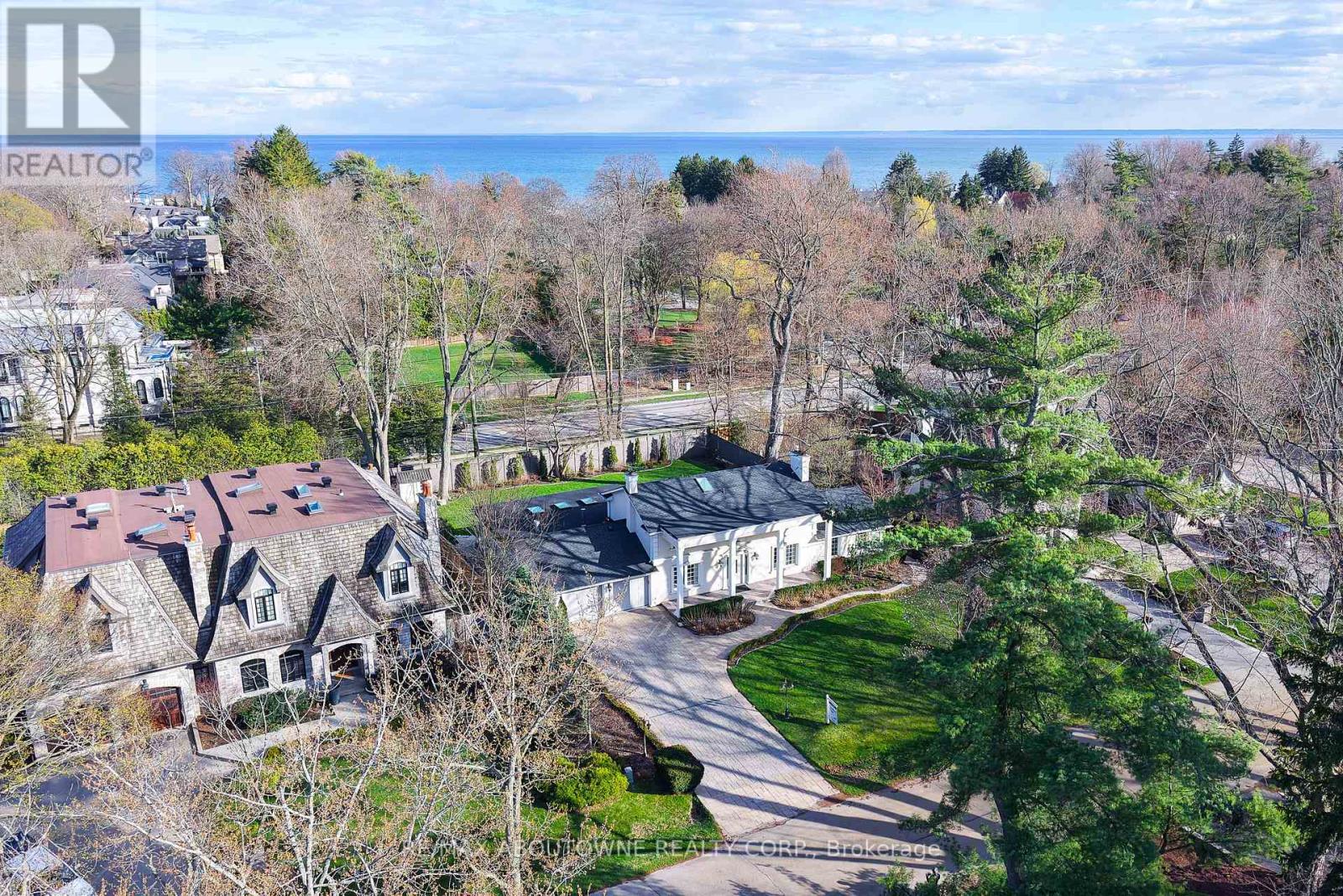 1316 Cambridge Drive, Oakville, Ontario  L6J 1S3 - Photo 45 - W13019156