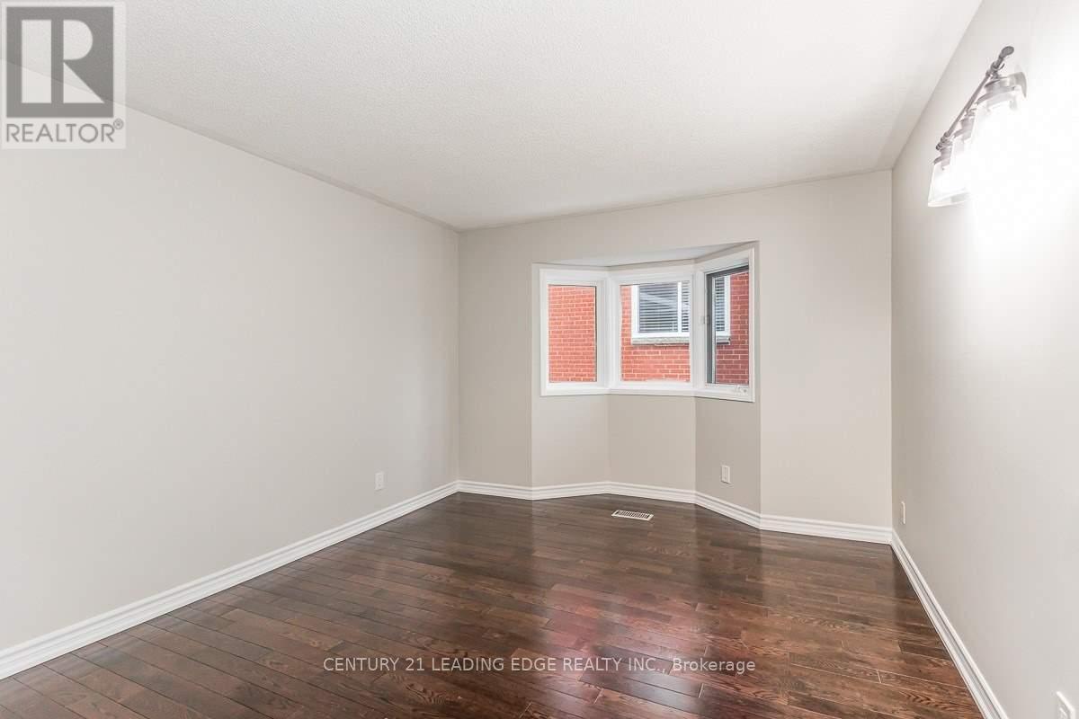 90 Cityview Circle, Barrie, Ontario  L4N 7V2 - Photo 12 - S13022622