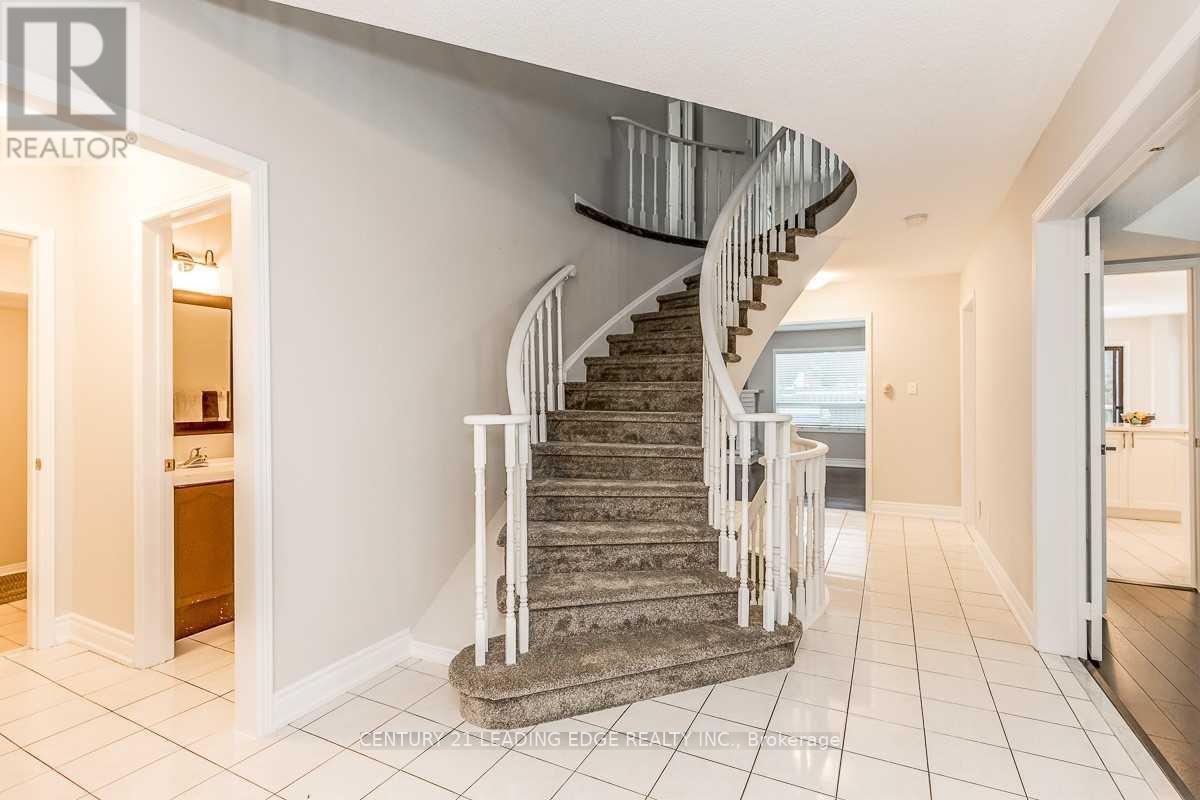 90 Cityview Circle, Barrie, Ontario  L4N 7V2 - Photo 15 - S13022622