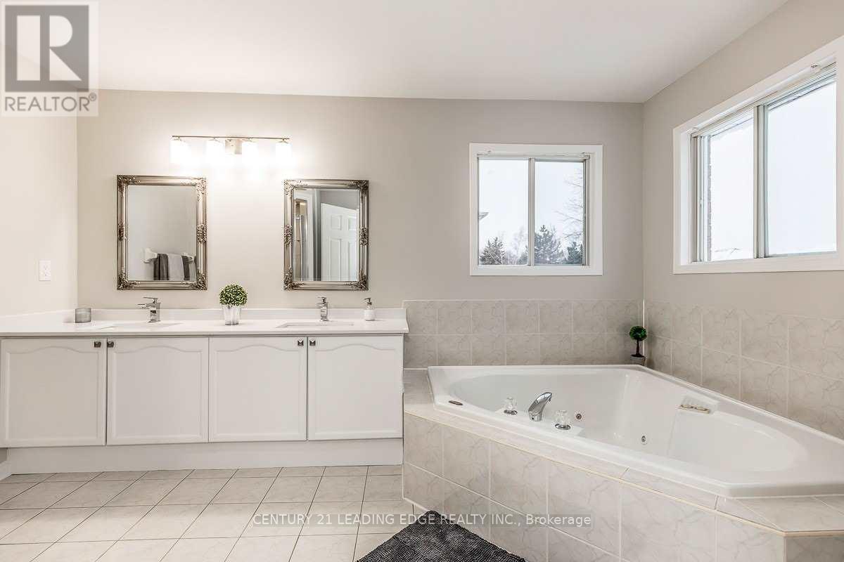 90 Cityview Circle, Barrie, Ontario  L4N 7V2 - Photo 20 - S13022622