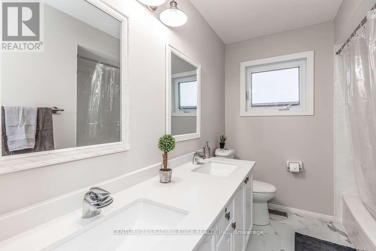 90 Cityview Circle, Barrie, Ontario  L4N 7V2 - Photo 29 - S13022622