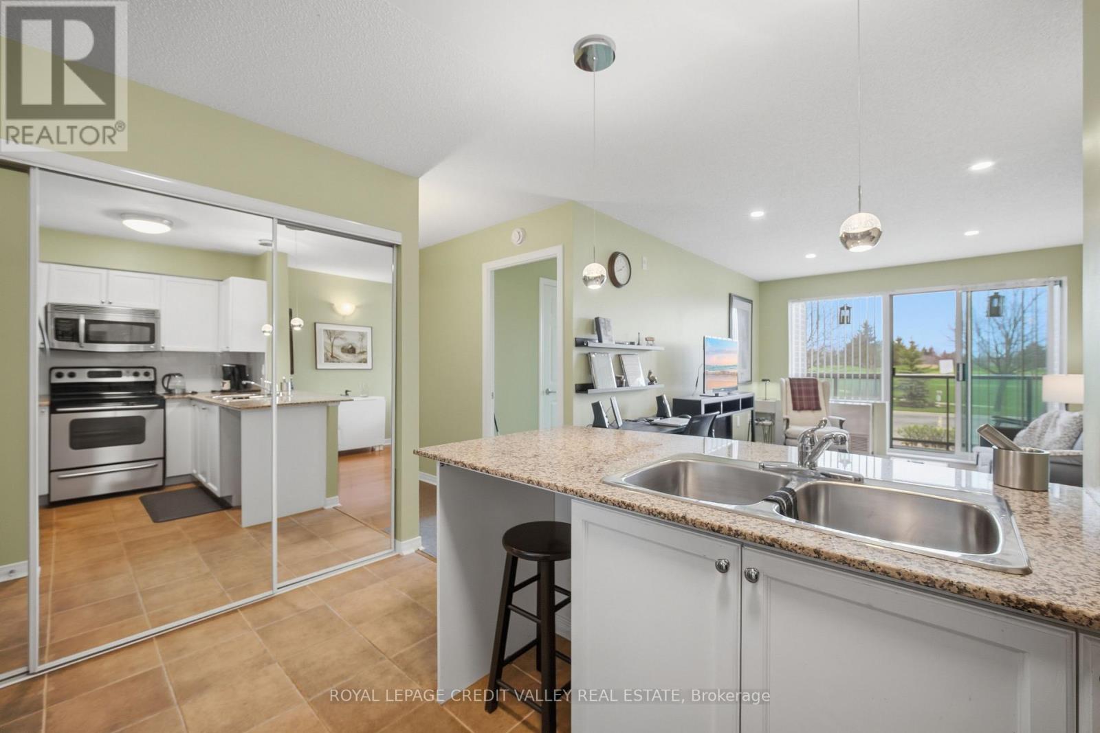 103 - 55 Via Rosedale, Brampton, Ontario  L6P 0V1 - Photo 12 - W13022648