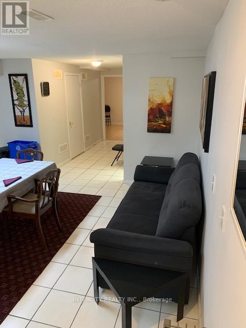 Bsmt - 17 Aldwinckle Heights, Toronto, Ontario  M3J 3S7 - Photo 4 - W13022654