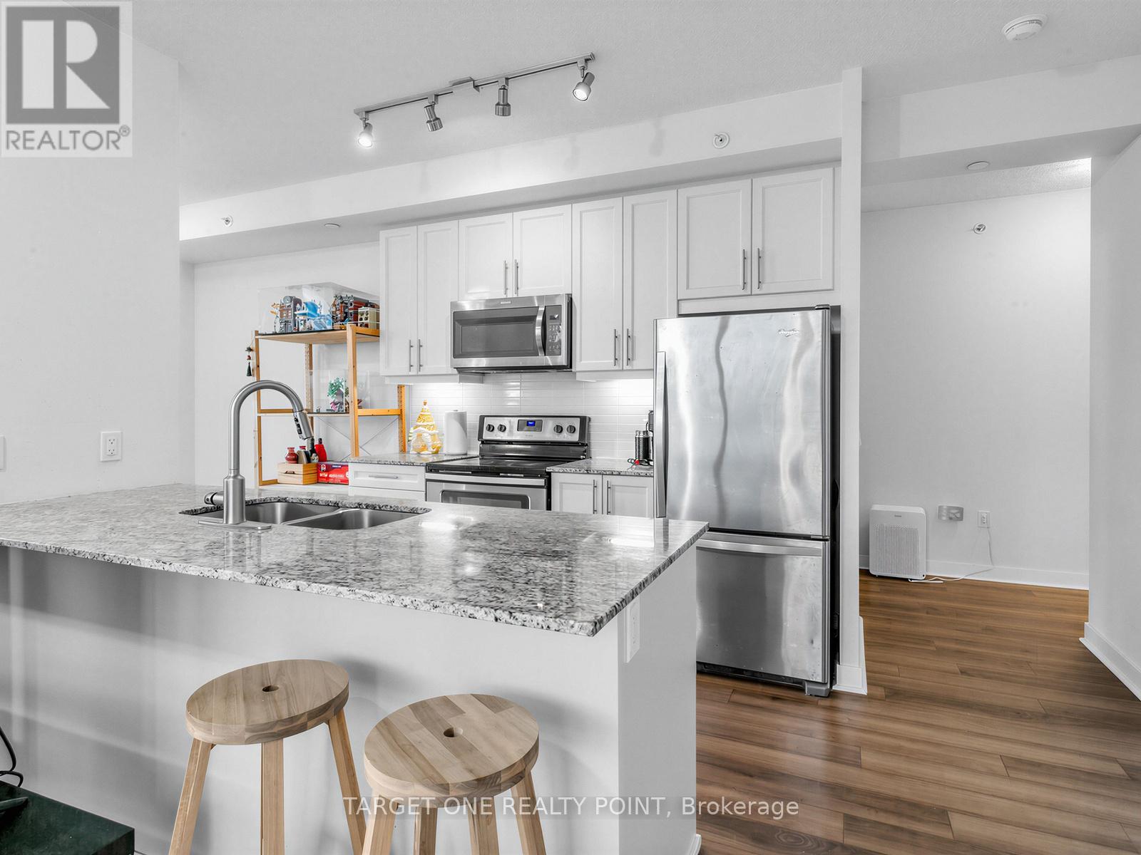 802 - 3975 Grand Park Drive, Mississauga, Ontario  L5B 0K4 - Photo 10 - W13022656