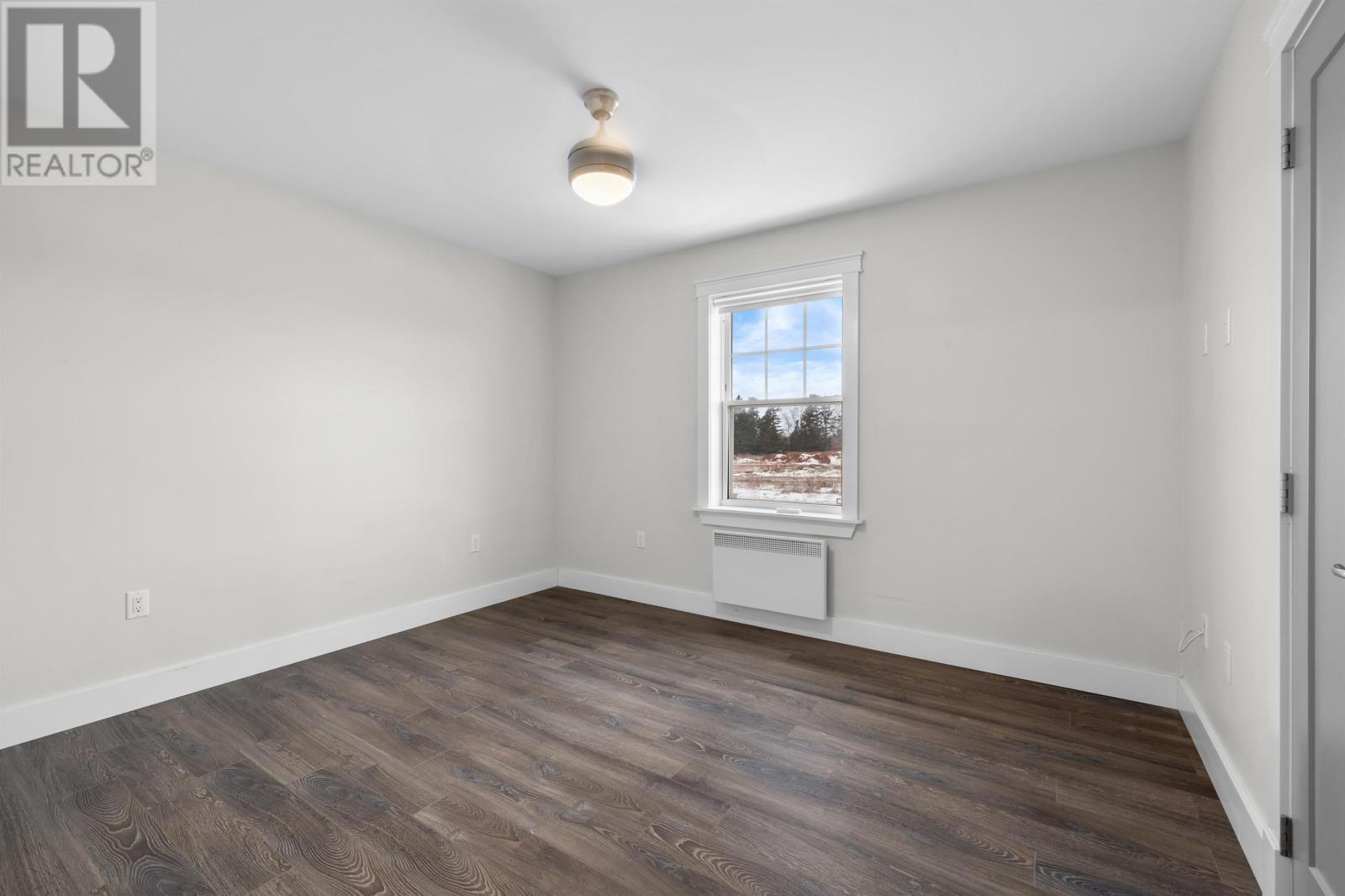 241 Darrach Avenue, Summerside, Prince Edward Island  C1N 0L1 - Photo 14 - 202528942