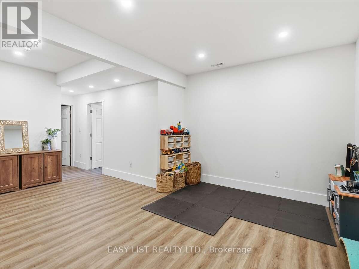 4 Millwood Court, Huntsville, Ontario  P1H 0B7 - Photo 41 - X13022618