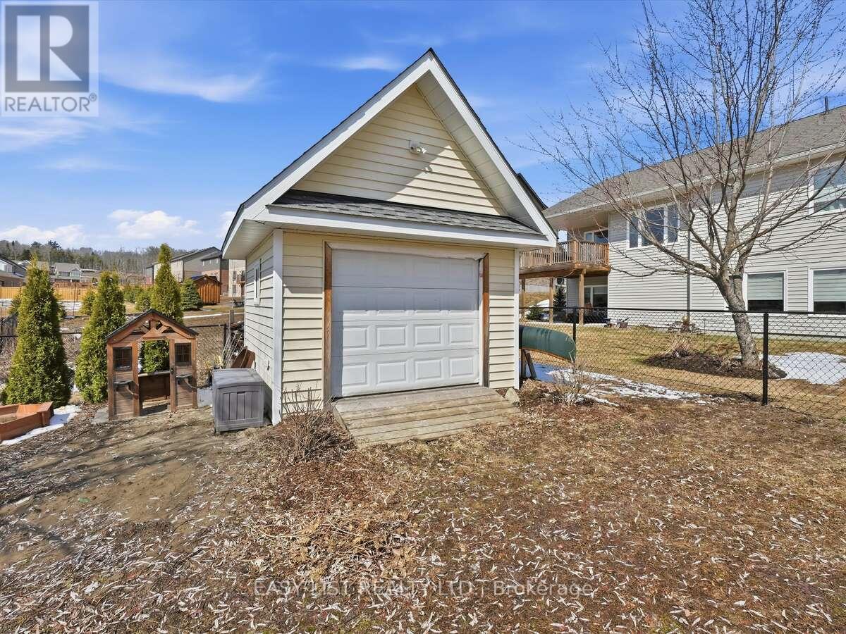 4 Millwood Court, Huntsville, Ontario  P1H 0B7 - Photo 50 - X13022618