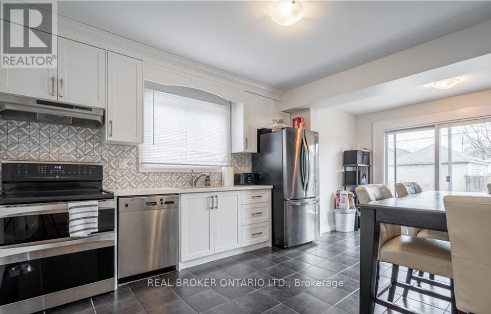 Main - 301 Wallace Avenue S, Welland, Ontario  L3B 1R8 - Photo 3 - X13022646