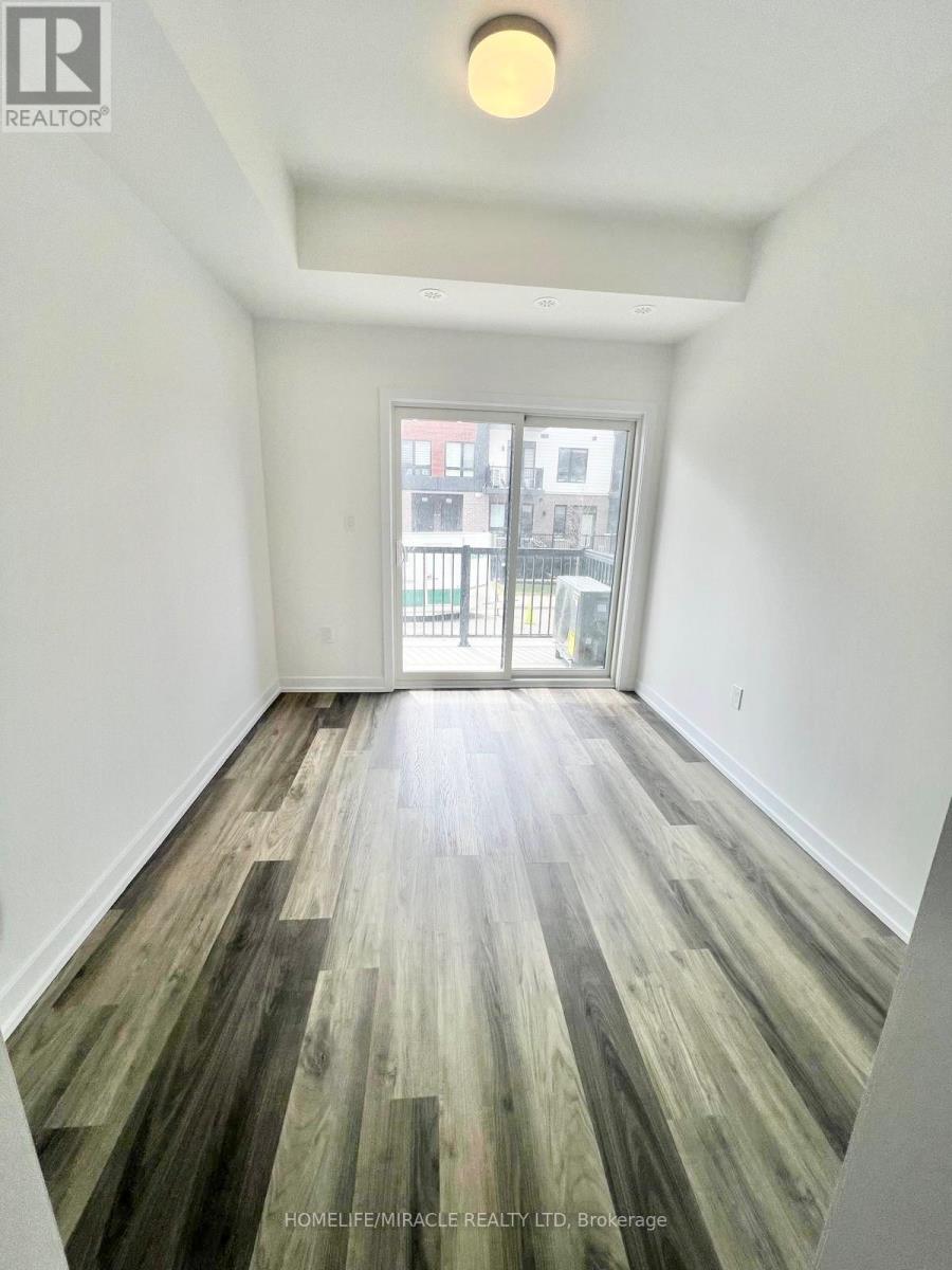 P26 - 25 Palace Street, Kitchener, Ontario  N2E 0L2 - Photo 7 - X13022652