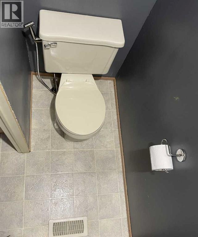 10508 98 Avenue, High Level, Alberta  T0H 1Z0 - Photo 17 - A2290144