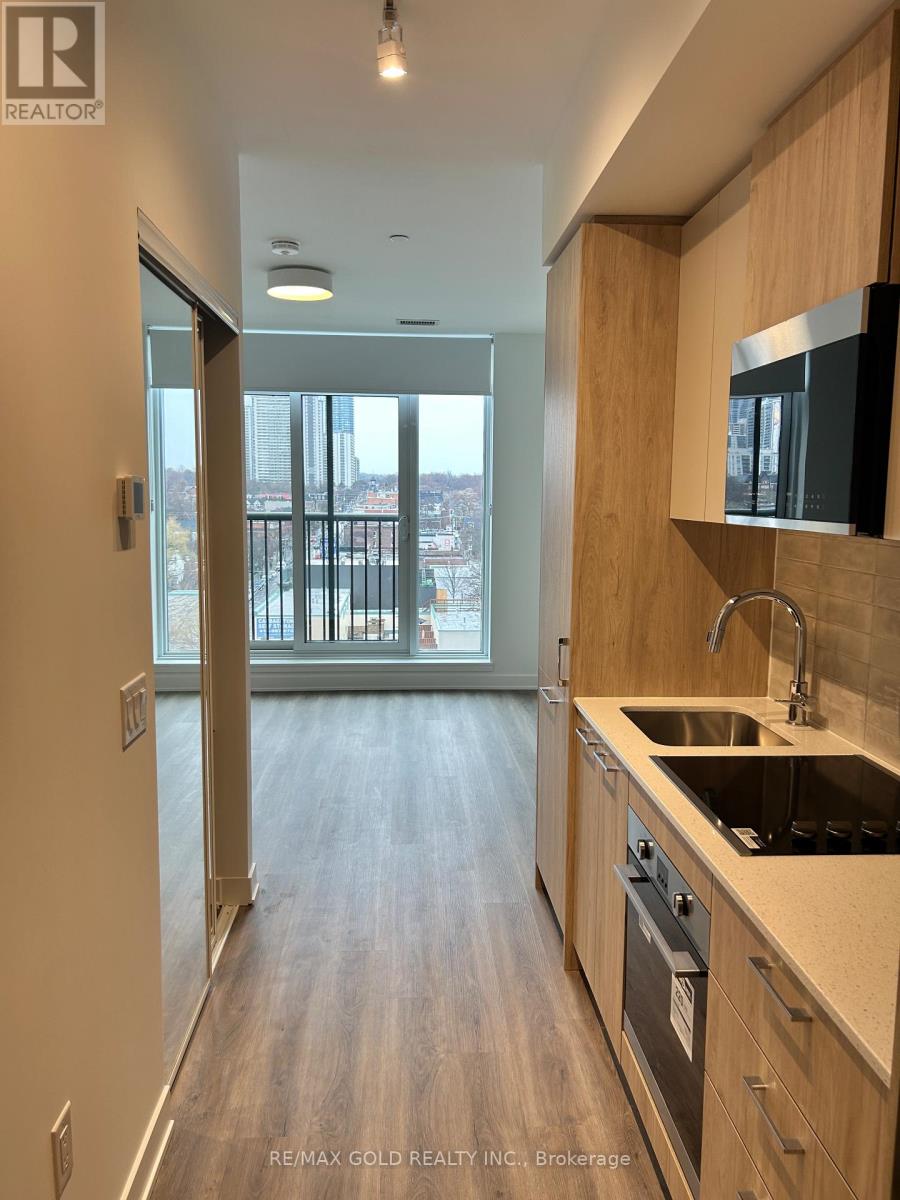 817 - 30 DREAMERS WAY, Toronto, Ontario