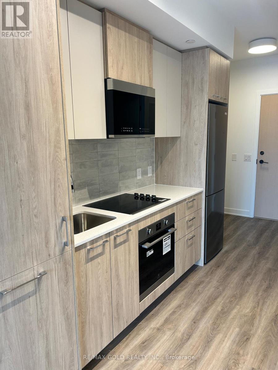 817 - 30 Dreamers Way, Toronto, Ontario  M5A 0Y7 - Photo 3 - C13020494