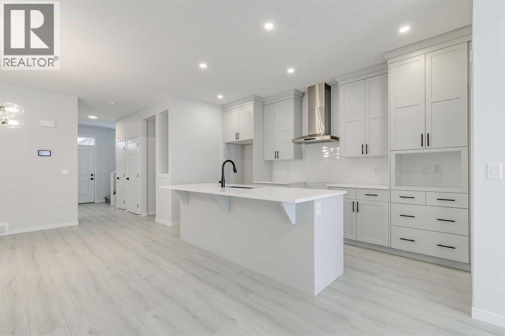 186 Creekside Manor SW, Calgary, Alberta