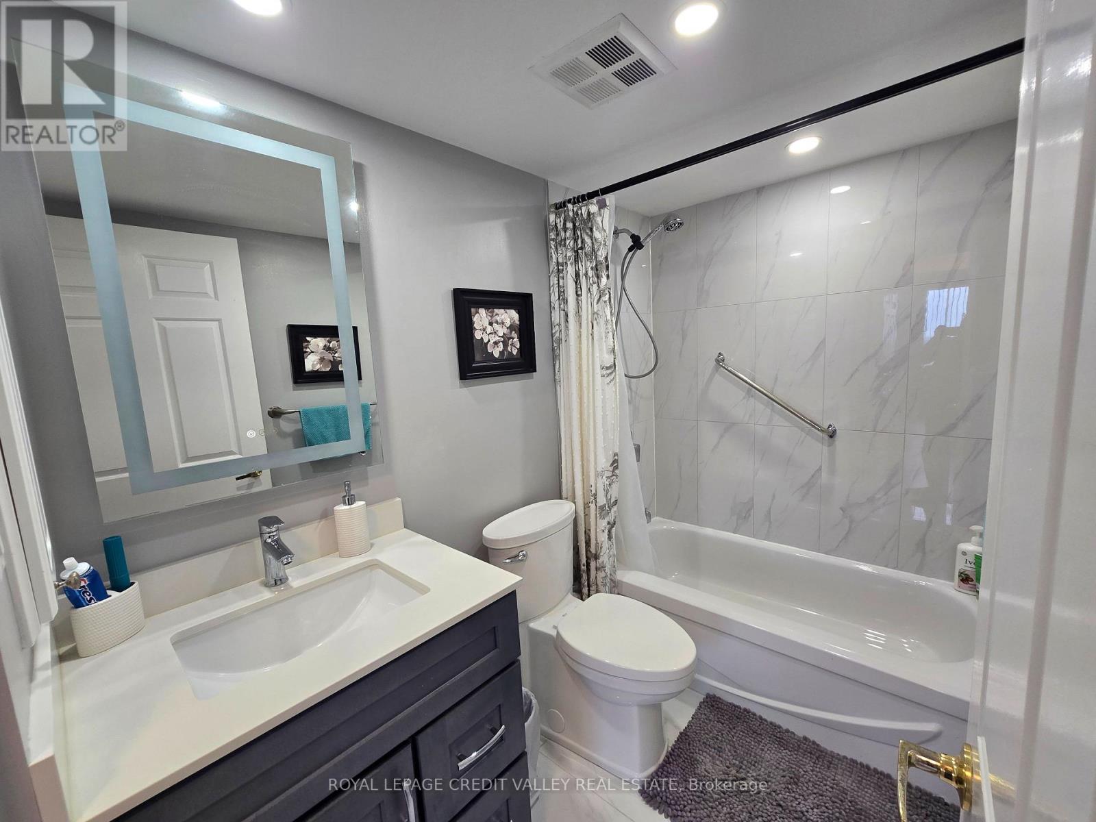 2101 - 24 Hanover Road, Brampton, Ontario  L6S 5K8 - Photo 18 - W13020044