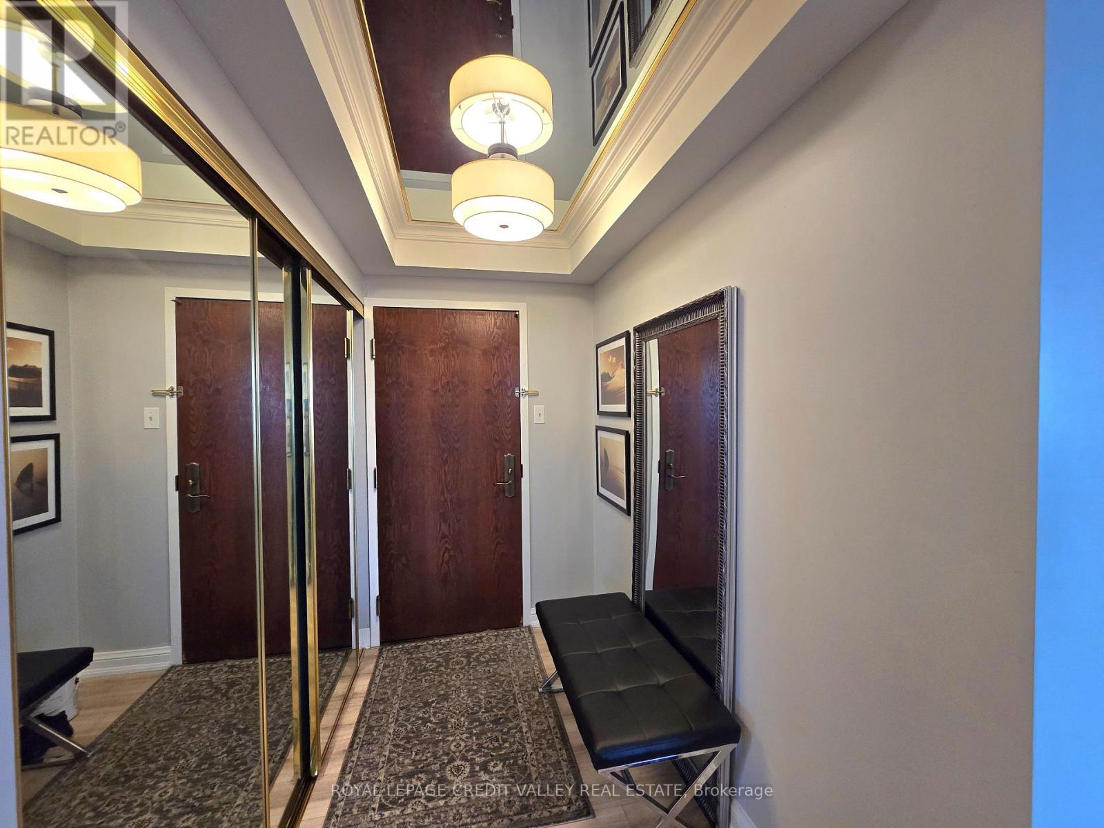 2101 - 24 Hanover Road, Brampton, Ontario  L6S 5K8 - Photo 3 - W13020044