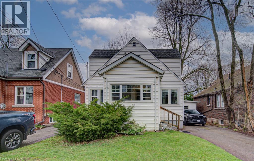 18 Norfolk Street S, Hamilton, Ontario  L8S 3A5 - Photo 2 - 40822375