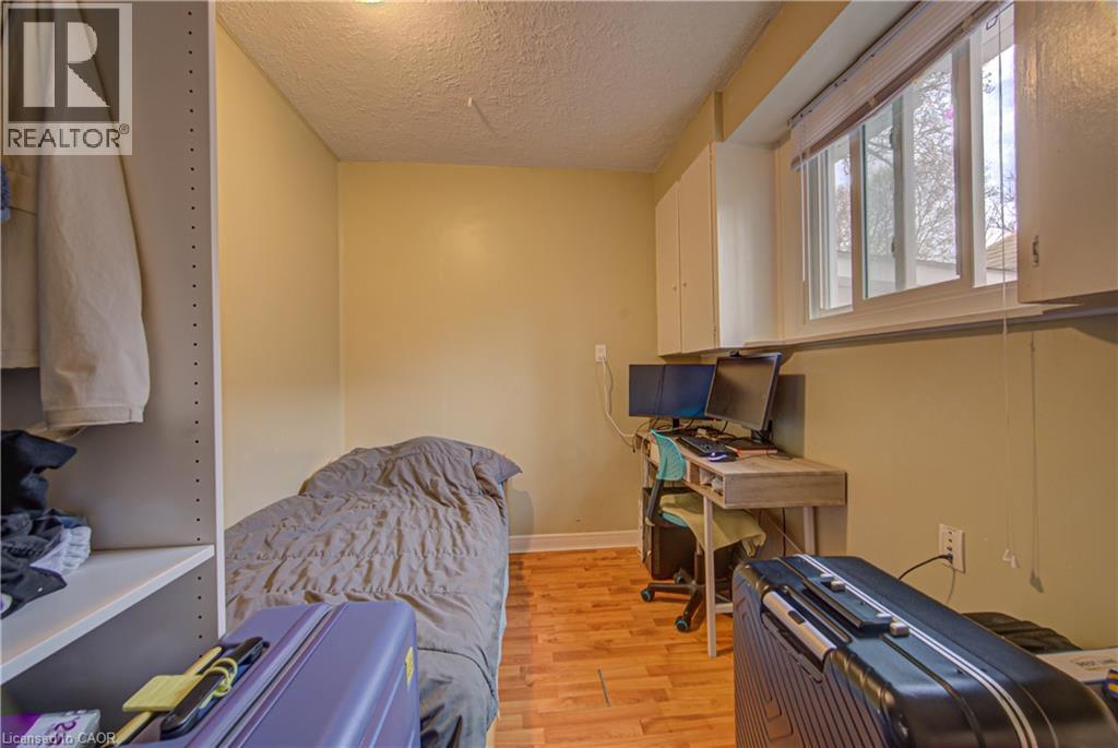 18 Norfolk Street S, Hamilton, Ontario  L8S 3A5 - Photo 6 - 40822375