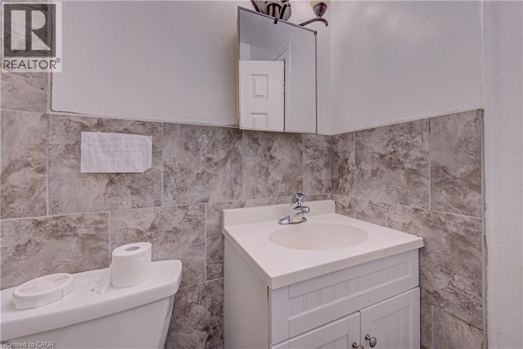 18 Norfolk Street S, Hamilton, Ontario  L8S 3A5 - Photo 9 - 40822375