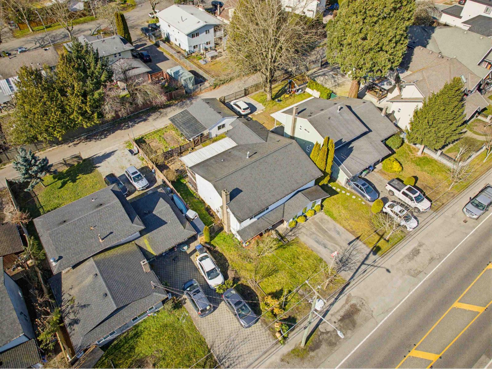 5927 184 Street, Surrey, British Columbia  V3S 4N2 - Photo 1 - R3095026