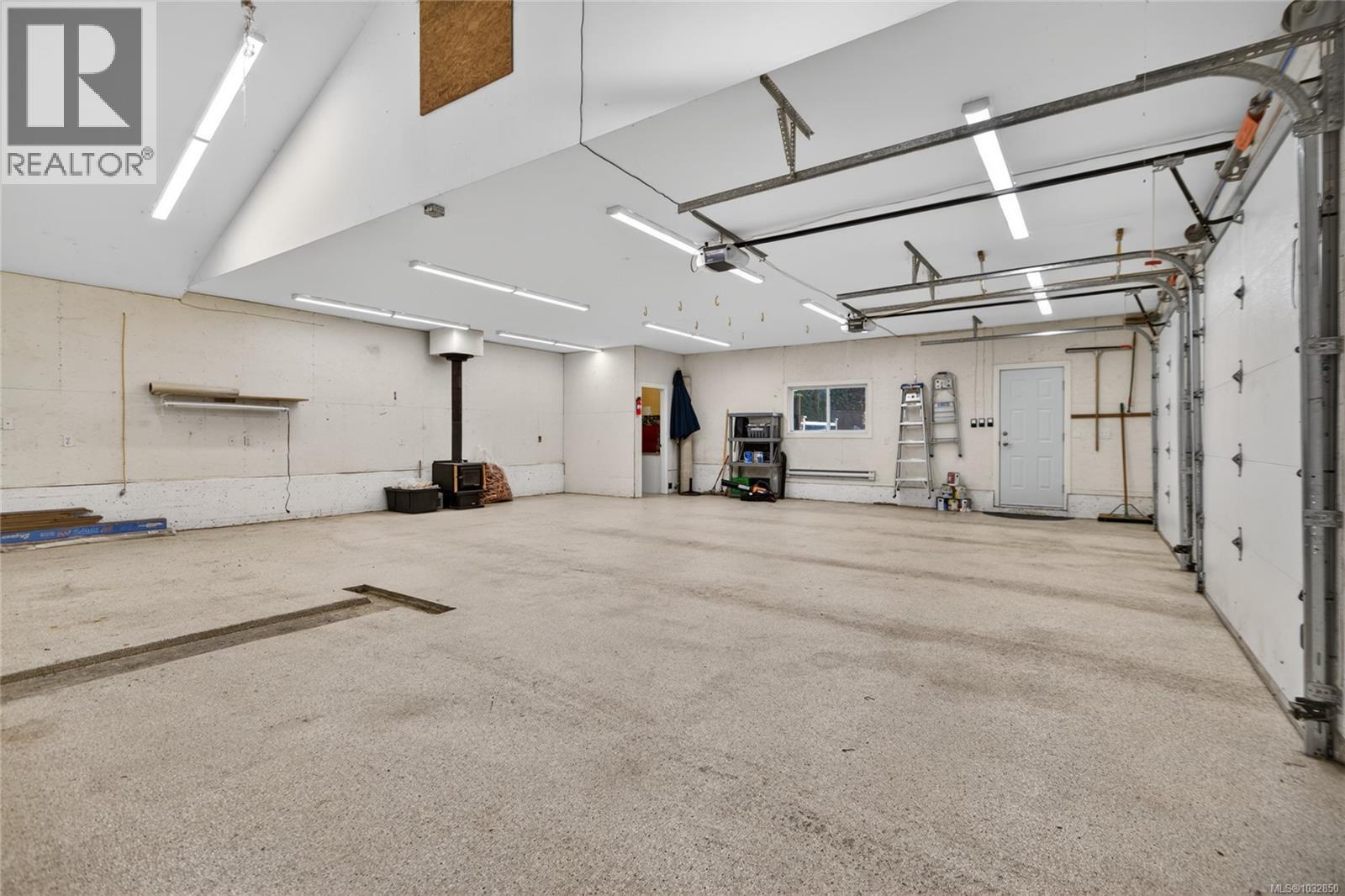 4594 Maple Guard Dr, Bowser, British Columbia  V0R 1G0 - Photo 65 - 1032850