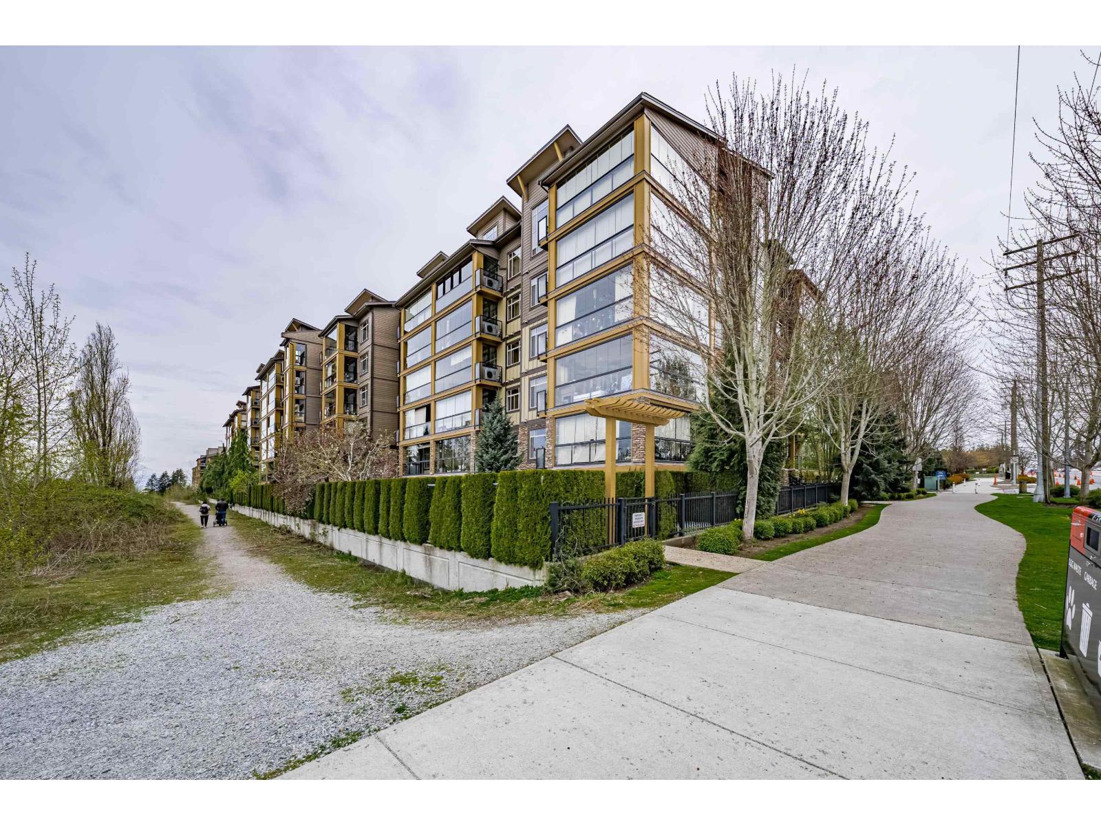 310 8067 207 Street, Langley, British Columbia  V2Y 0P1 - Photo 3 - R3113116