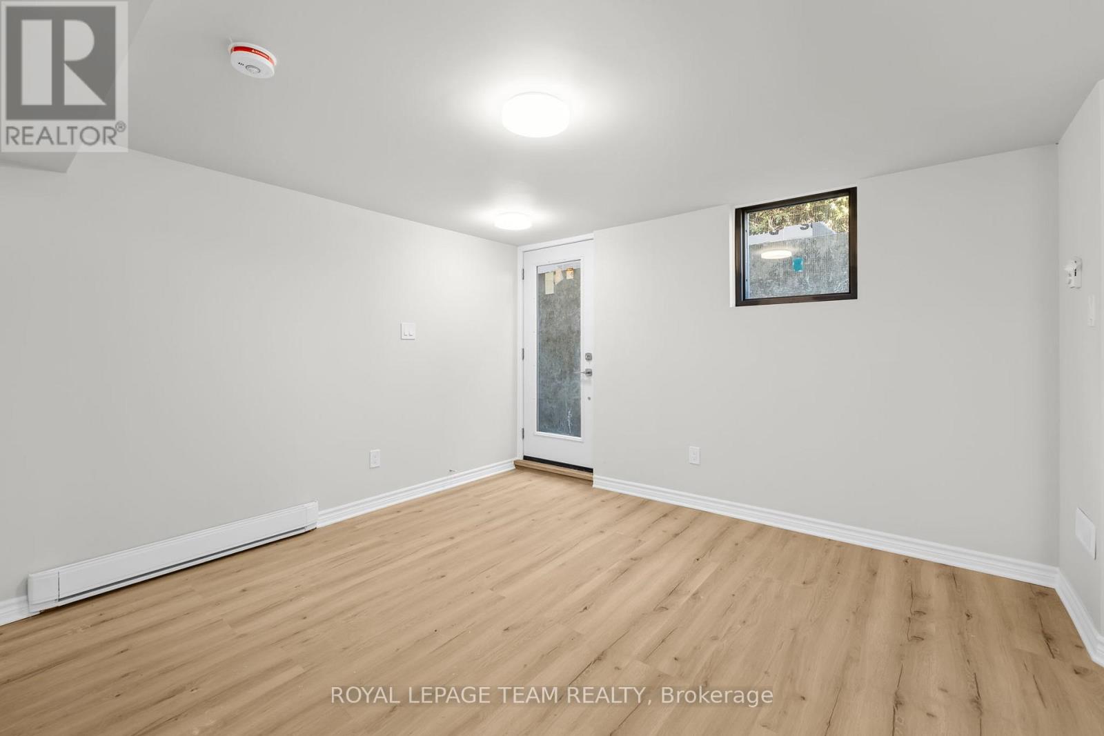 B - 1420 Hayes Street, Ottawa, Ontario  K1E 3M6 - Photo 2 - X13022684