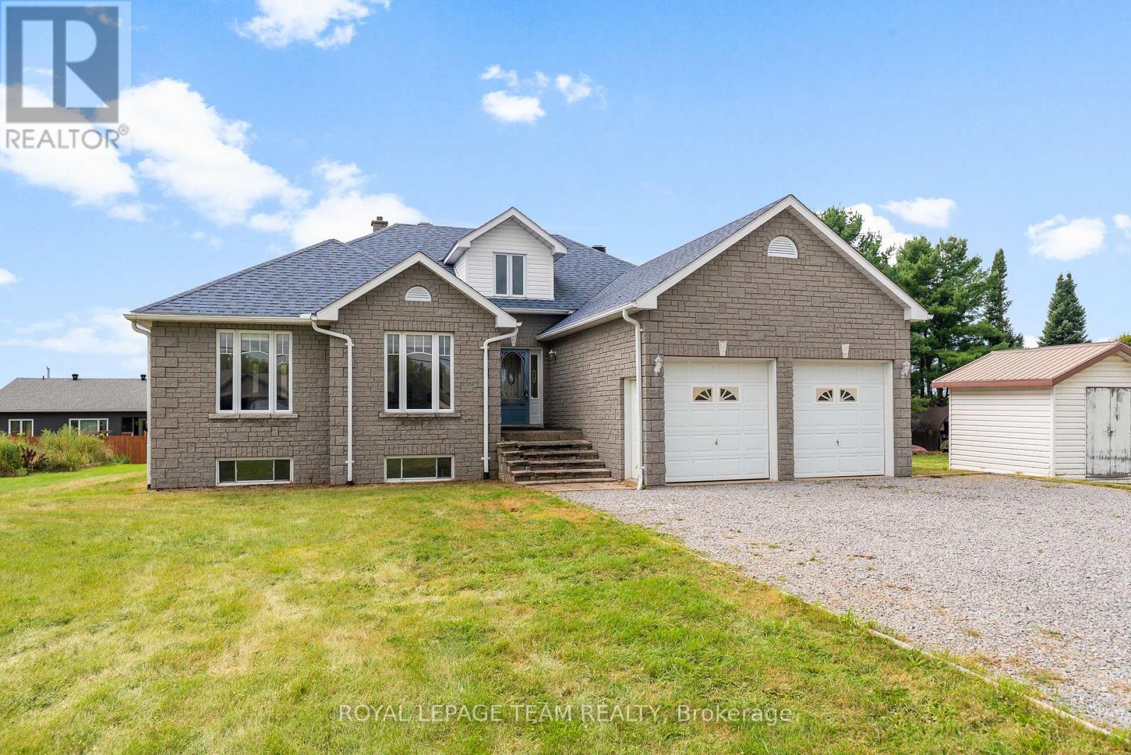 37 RAPID ROAD, Whitewater Region, Ontario