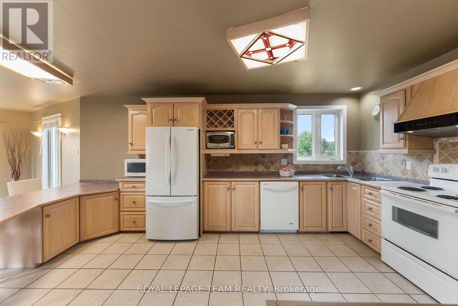 37 Rapid Road, Whitewater Region, Ontario  K0J 2L0 - Photo 18 - X13022706