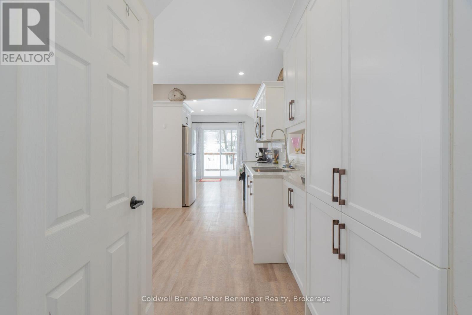 523 Mill Street, West Grey, Ontario  N0G 2M0 - Photo 11 - X12645880