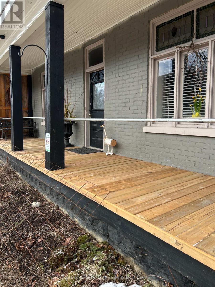 521 Mill Street, West Grey, Ontario  N0G 2M0 - Photo 6 - X12864336