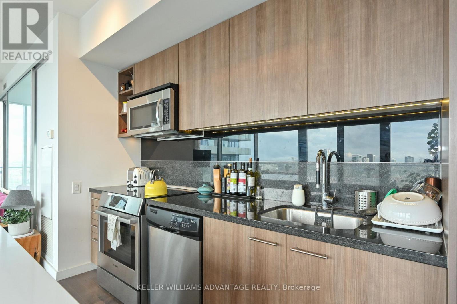 2103 - 70 Distillery Lane, Toronto, Ontario  M5A 0E3 - Photo 17 - C13022682