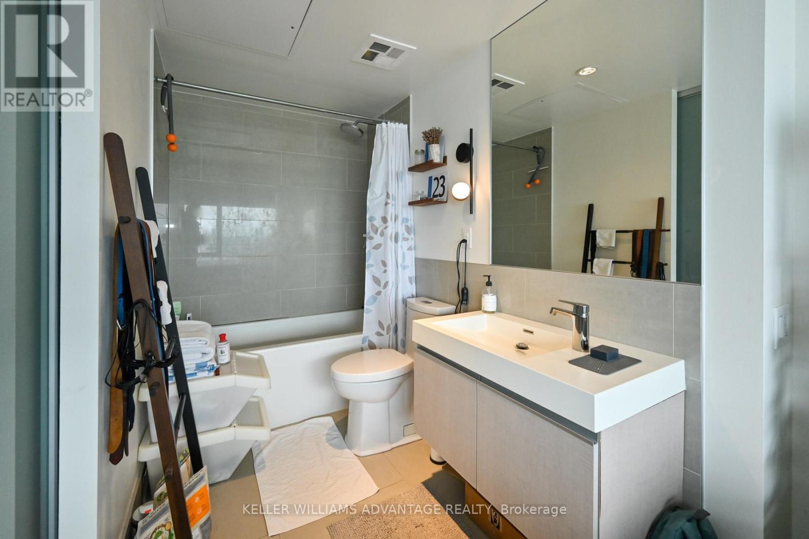 2103 - 70 Distillery Lane, Toronto, Ontario  M5A 0E3 - Photo 5 - C13022682