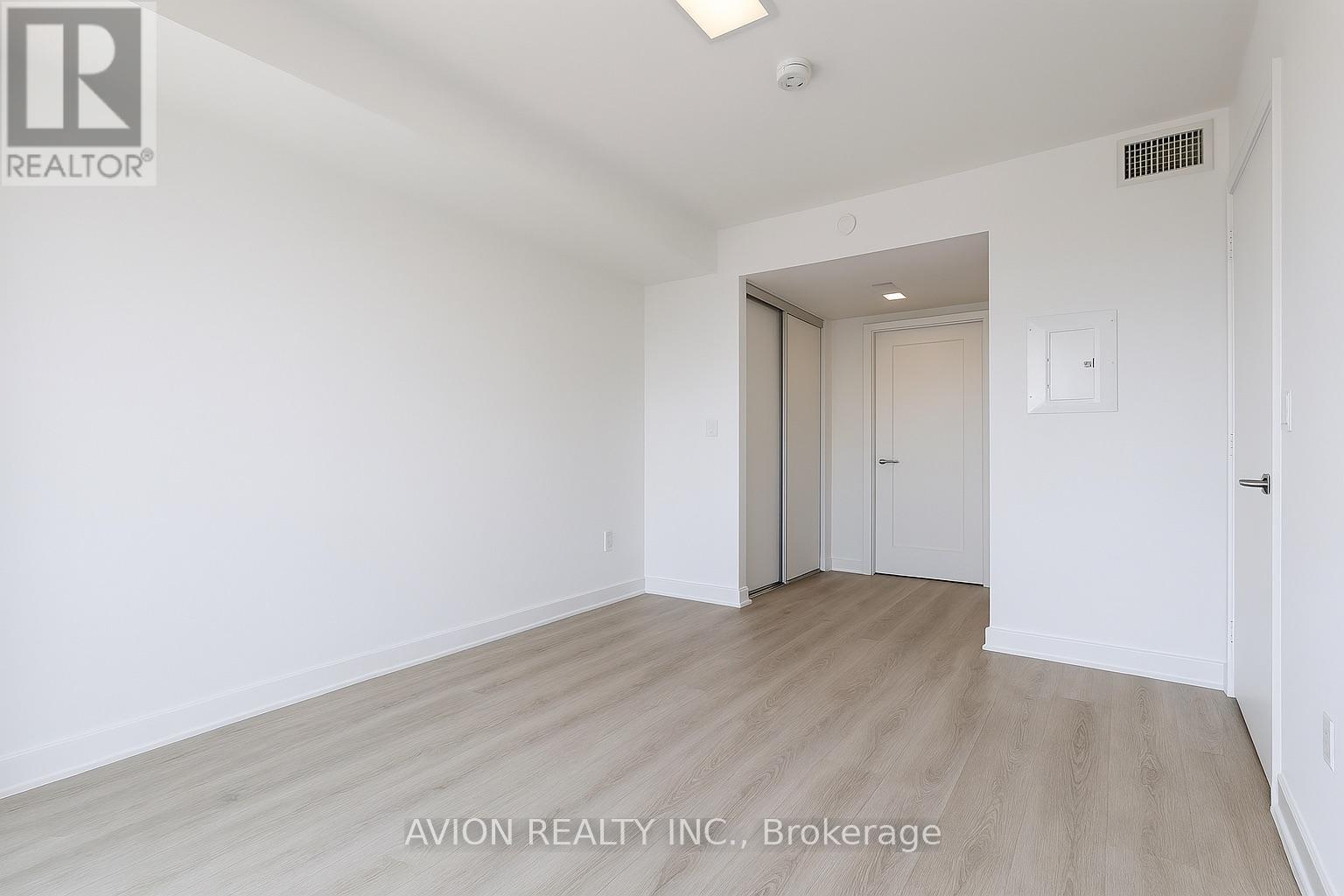 716 - 50 Mccaul Street, Toronto, Ontario  M5T 1V9 - Photo 13 - C13022690