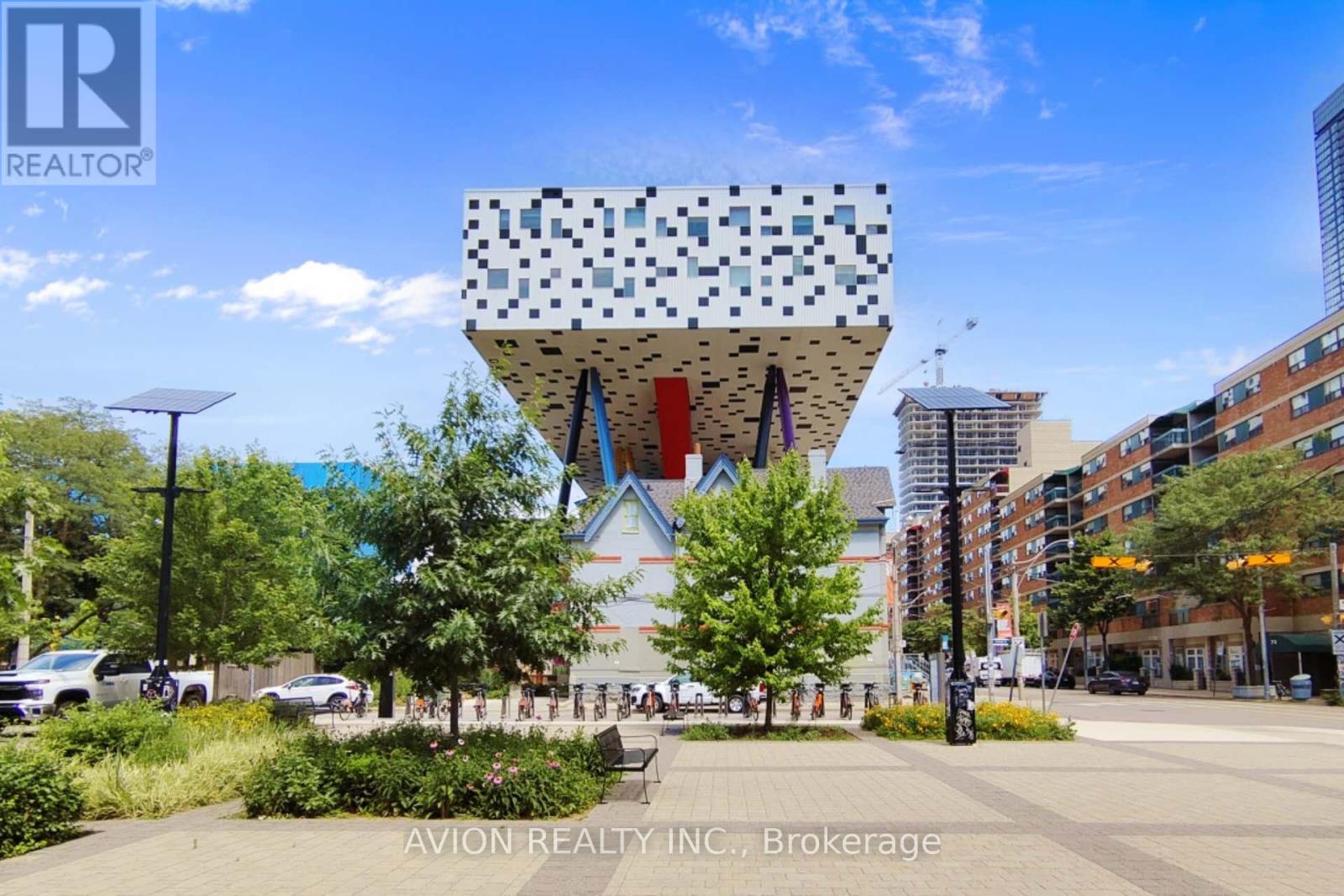 716 - 50 Mccaul Street, Toronto, Ontario  M5T 1V9 - Photo 2 - C13022690