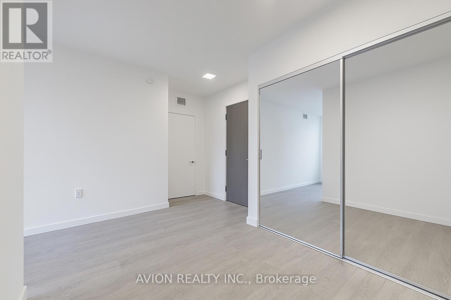 716 - 50 Mccaul Street, Toronto, Ontario  M5T 1V9 - Photo 6 - C13022690