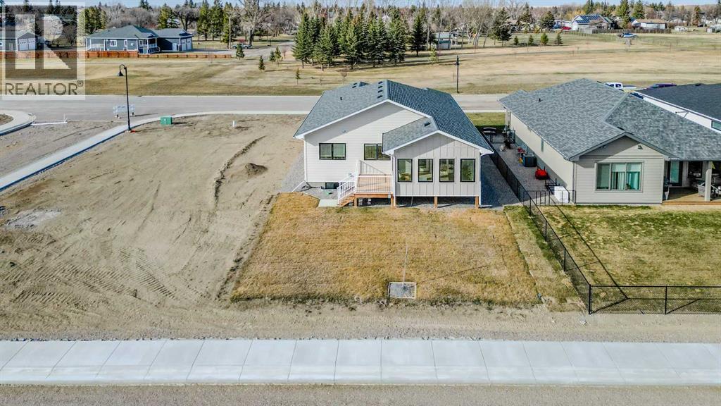 112 E 300 S, Raymond, Alberta  T0K 2S0 - Photo 35 - A2272560