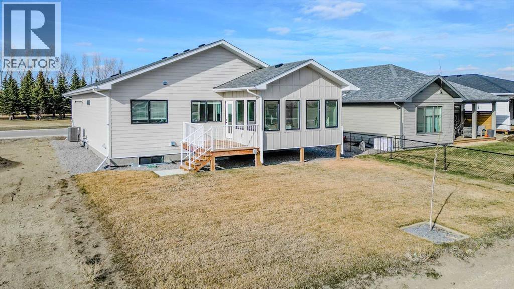 112 E 300 S, Raymond, Alberta  T0K 2S0 - Photo 37 - A2272560