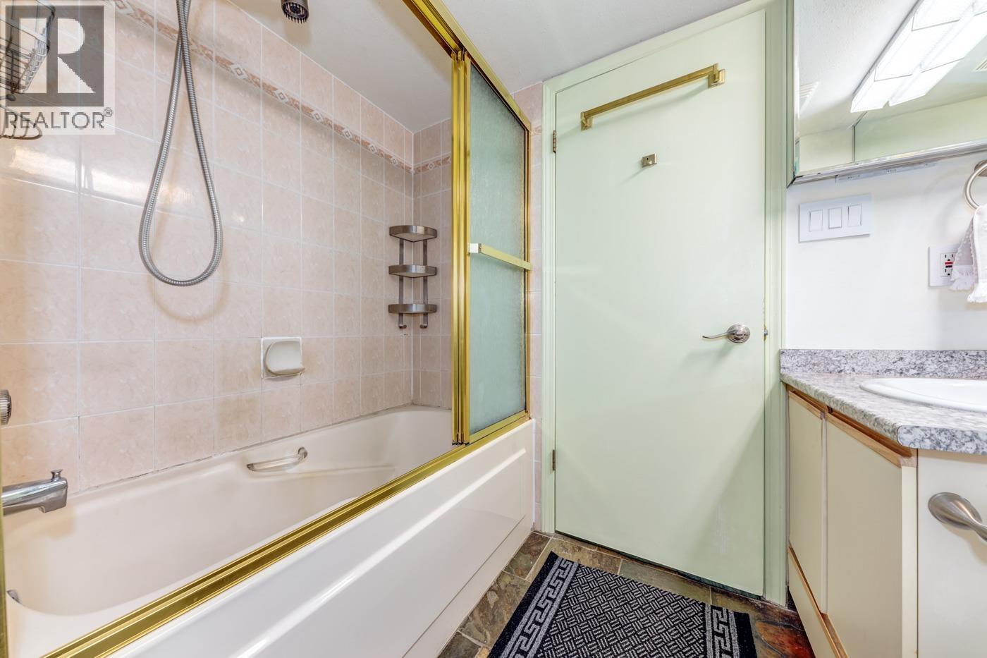 414 4809 Spearhead Drive, Whistler, British Columbia  V0N 1B0 - Photo 11 - R3113620