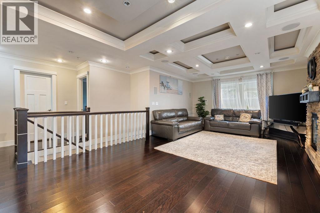 8363 Victoria Drive, Vancouver, British Columbia  V5P 4A8 - Photo 2 - R3113622