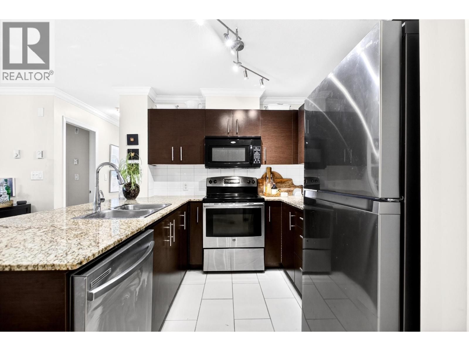 116 11665 Haney Bypass, Maple Ridge, British Columbia  V2X 8W9 - Photo 6 - R3113640