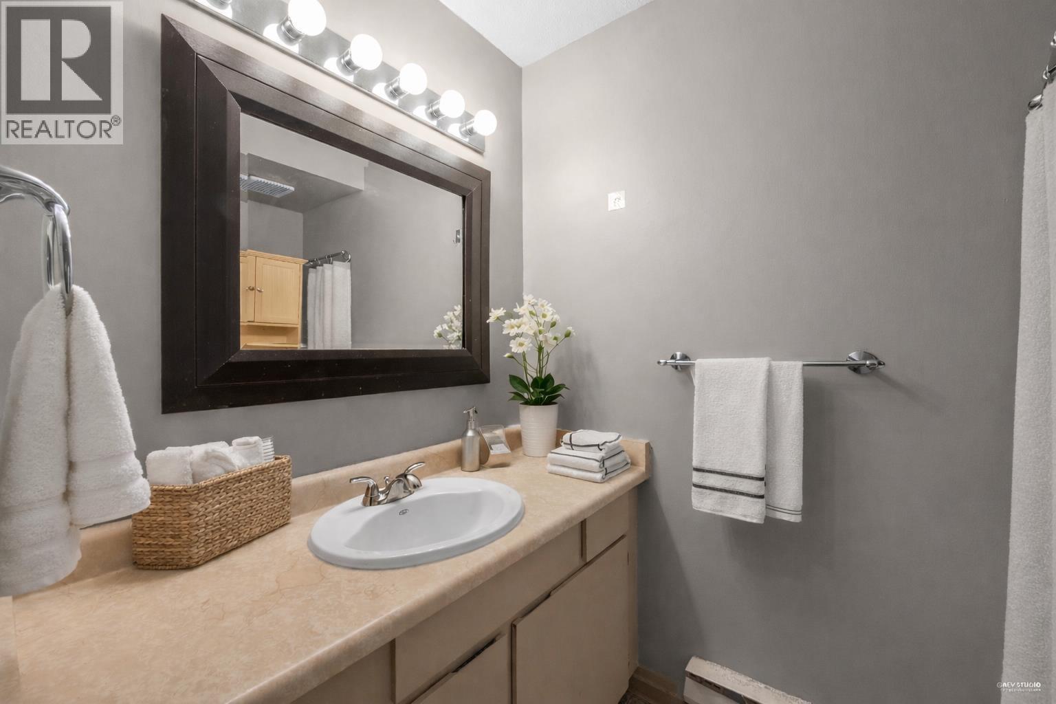 307 8291 Park Road, Richmond, British Columbia  V6Y 1T3 - Photo 10 - R3113641