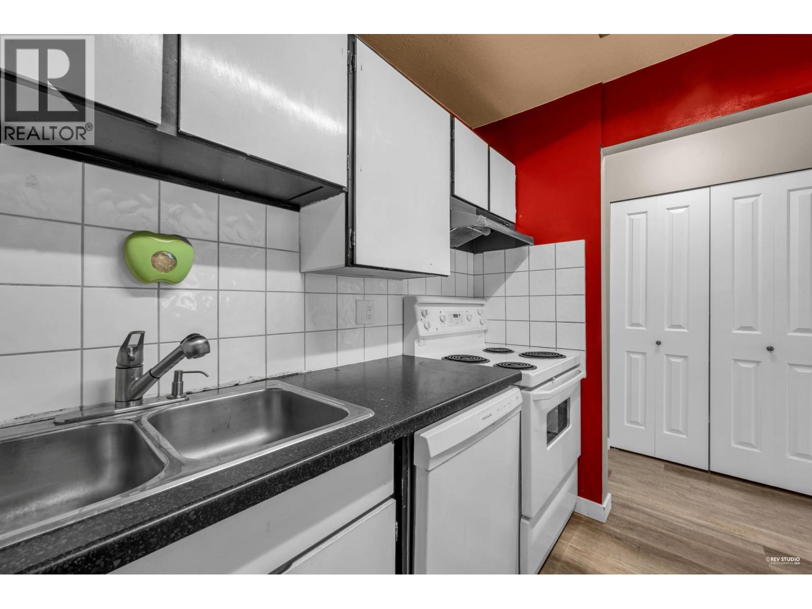 307 8291 Park Road, Richmond, British Columbia  V6Y 1T3 - Photo 9 - R3113641