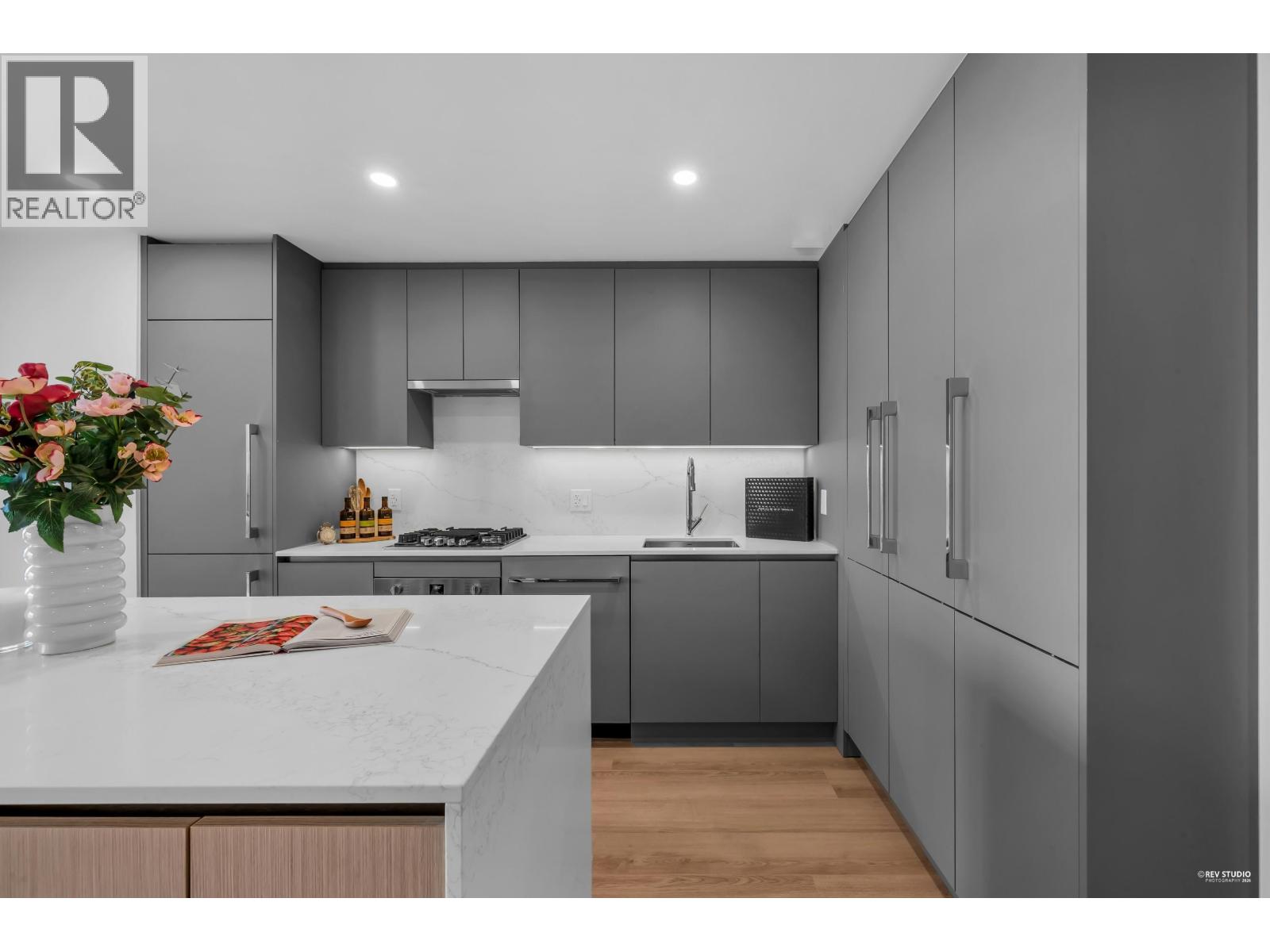 801 5593 NO. 3 ROAD, Richmond, British Columbia