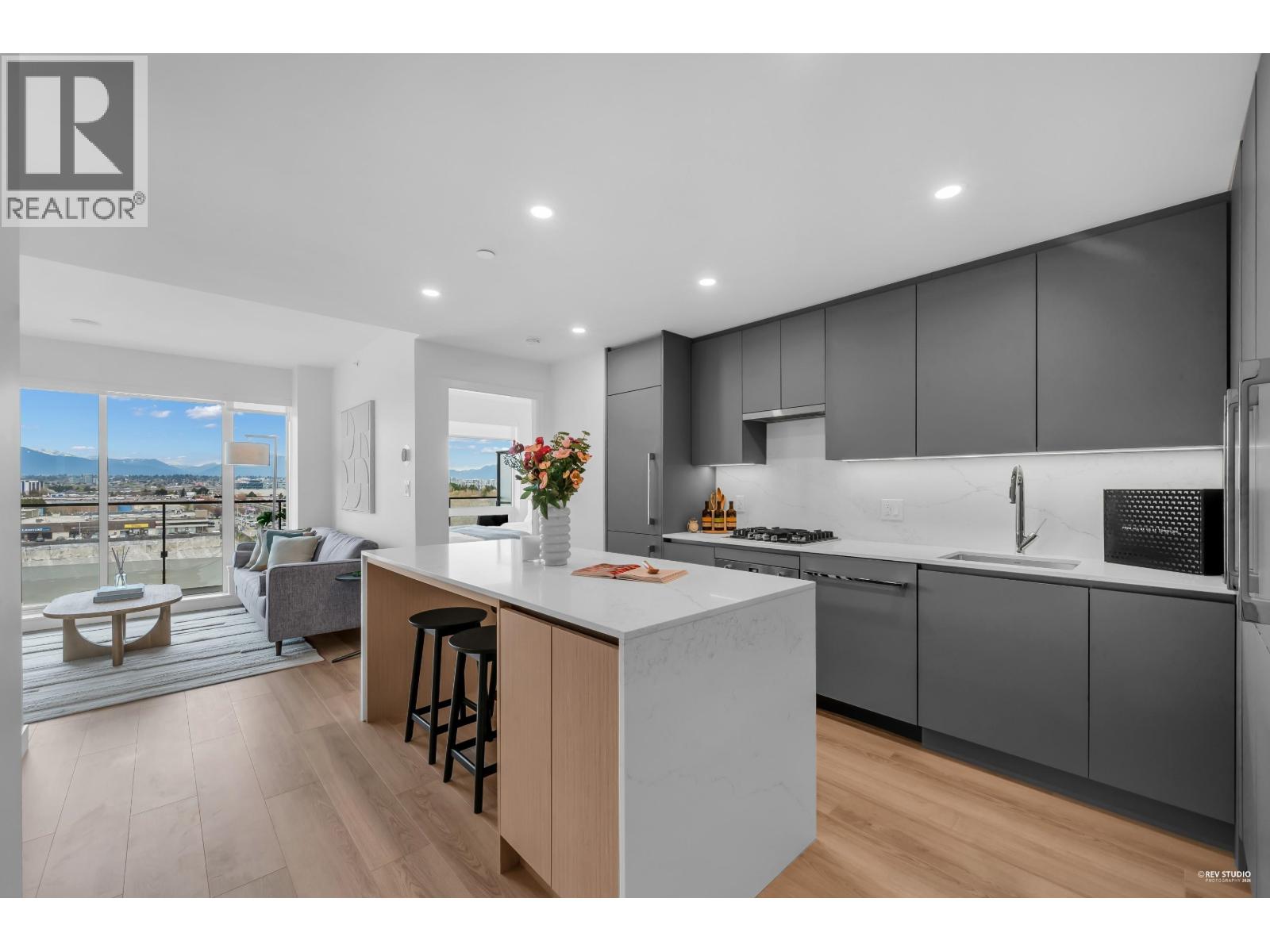 801 5593 No. 3 Road, Richmond, British Columbia  V6X 0X6 - Photo 6 - R3113670