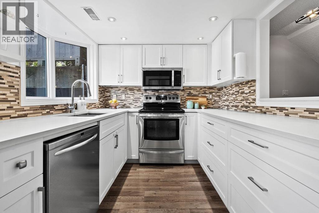 26 230 W 15th Street, North Vancouver, British Columbia  V7M 1S2 - Photo 14 - R3113682